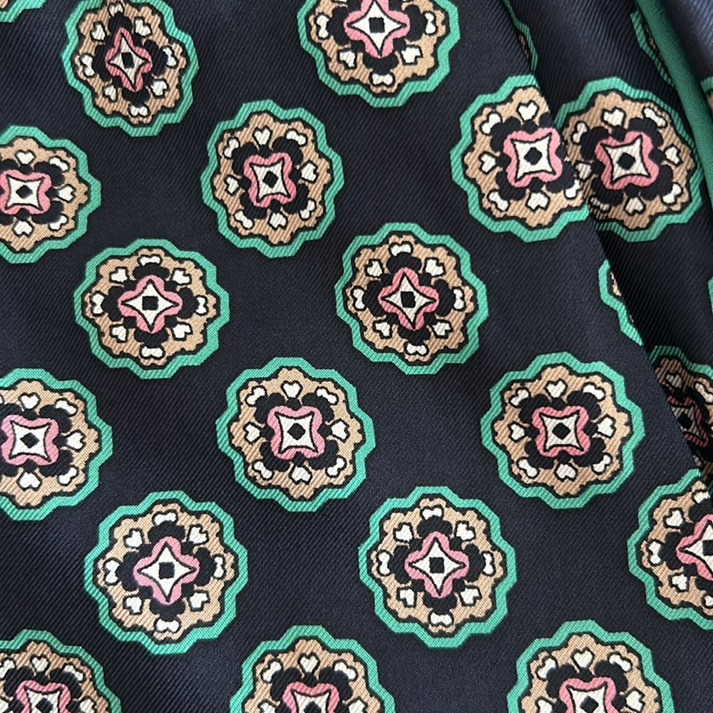 J Crew Silk Foulard Medallion Cropped Pant Size 4 - Picture 8 of 8